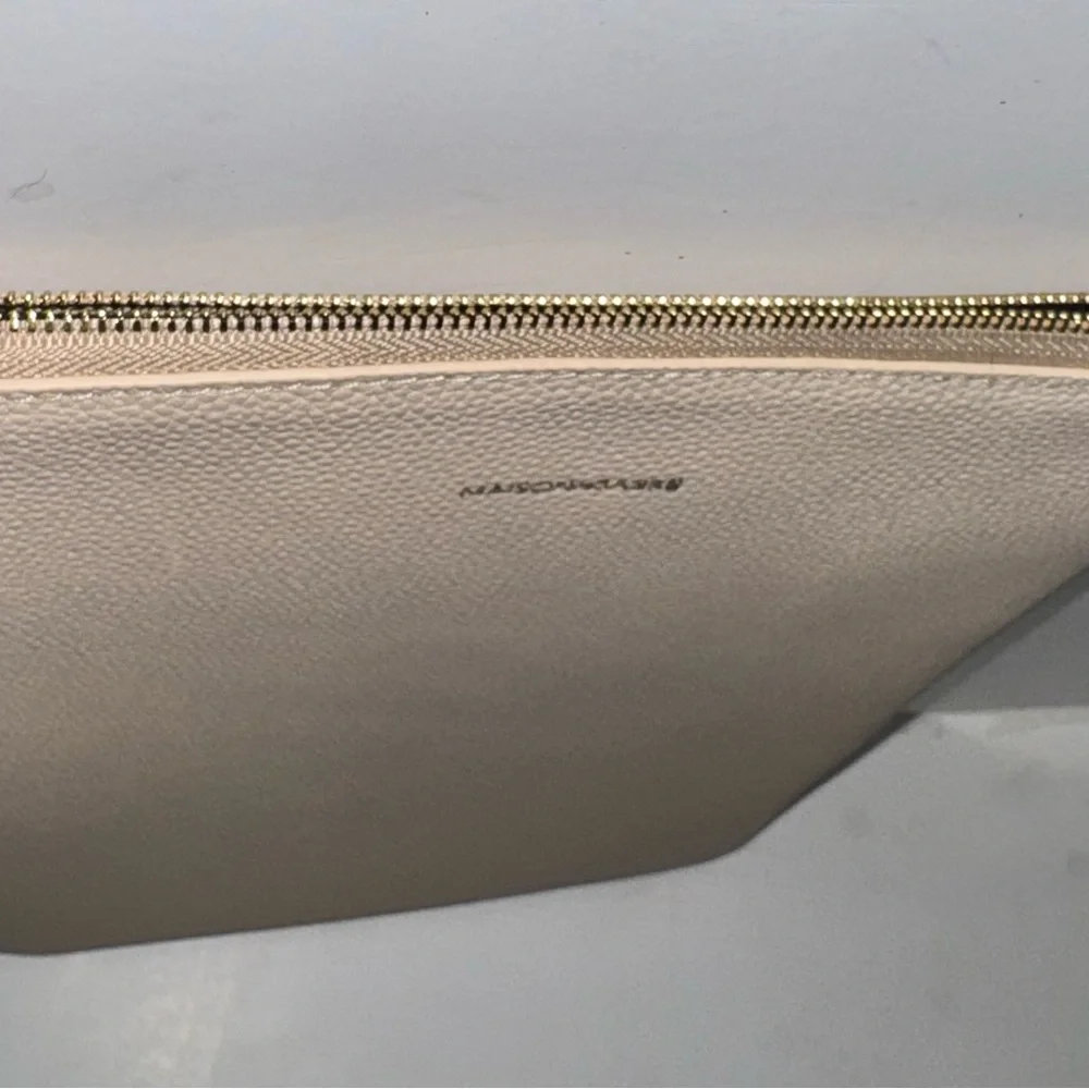 Maison de Sabré Pebbled Leather Laptop Sleeve / Document Case Beige New WOT
